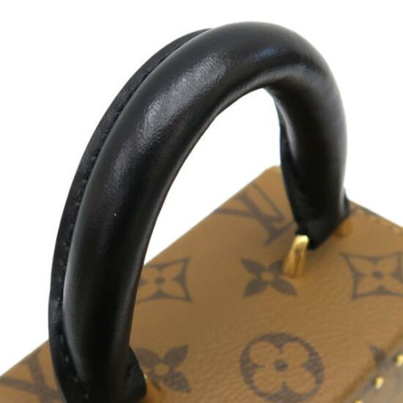 Louis Vuitton Camera - Picture 5 of 9